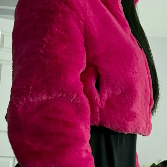 Ladies Pink Fleece Jacket - Picture 2 of 5